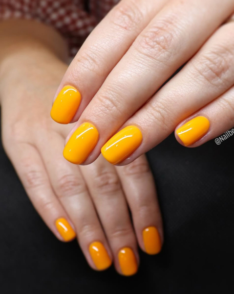 Marigold Nails